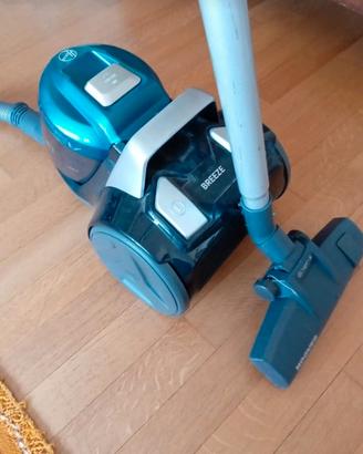 Aspirapolvere Hoover breeze