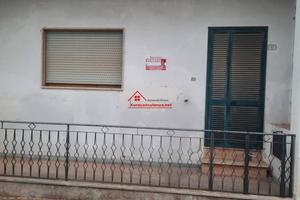 Appartamento con giardino privato e garage