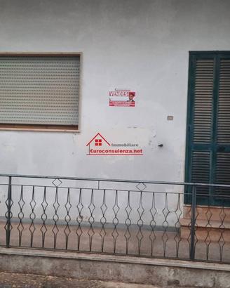 Appartamento con giardino privato e garage