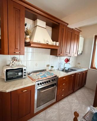 Cucina classica e mobile classico, vero legno!