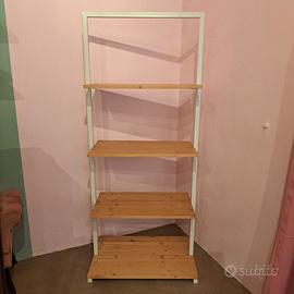 Coppia di scaffali