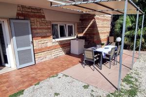 San Vincenzo trilo con spazio esterno agosto 22-29