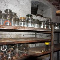 Barattoli in vetro di varie tipologie e misure