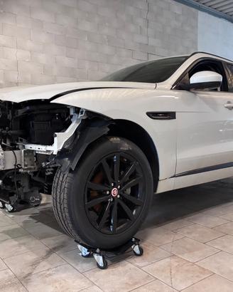 Jaguar F-Pace 2.0 D 180 CV AWD aut. R-Sport
