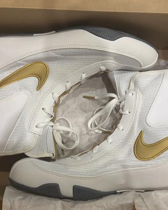 Scarpe boxe nike machomai bianche oro