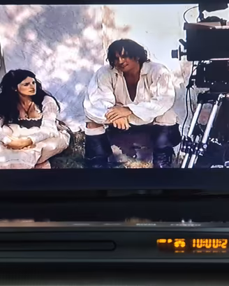 Nikkei Lettore Dvd Cd HDMI 