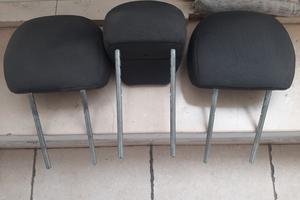 poggiatesta sedili anteriori