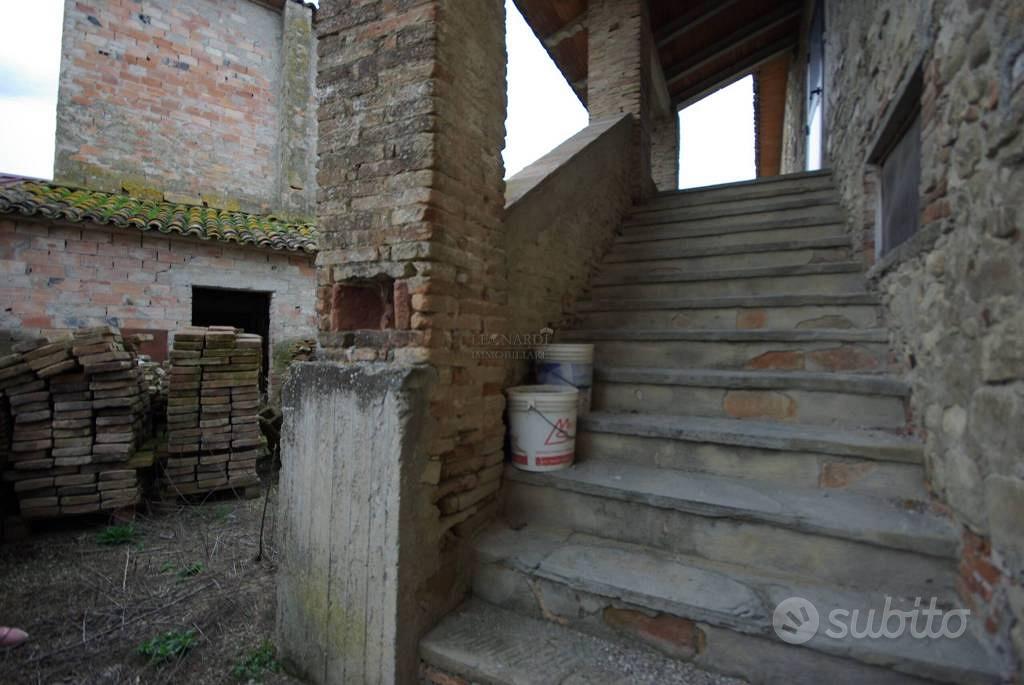 Rustico / Casale di 130 m² a San Giustino - Vista 2