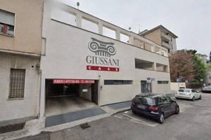Box / Garage di 14 m² a Seregno