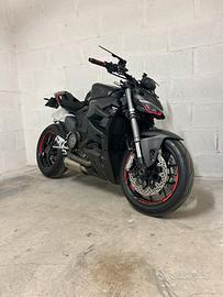 DUCATI STREETFIGHTER V2 2023 FULL CARBON