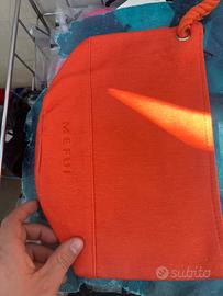 Pochette me fui