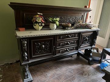 Mobili antichi stile rinascimentale