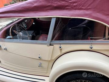 MORGAN 4 POSTI  2000 cc  V7.  W64