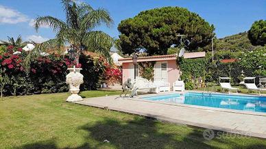 Dependance uso piscina