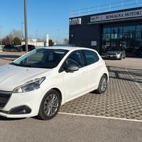 Peugeot 208 PureTech 82 5 porte Allure