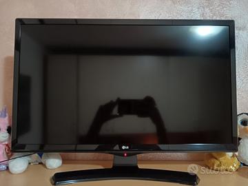 TV 24" LG 24MT49VF