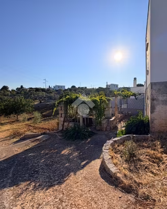 RUSTICO A CISTERNINO