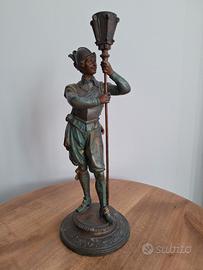 Soldato portacendela