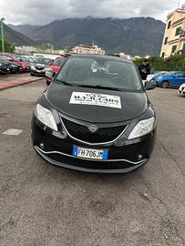 Lancia Ypsilon 1.2 69 CV 5 porte Unyca