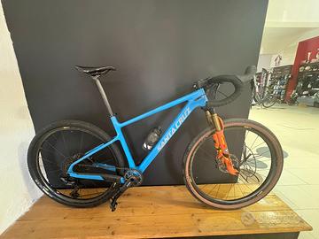 “Monster gravel”Santa Cruz Highball C
