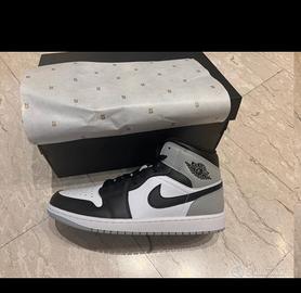 Jordan 1 Mid White Black Light Smoke Grey Nuove 42