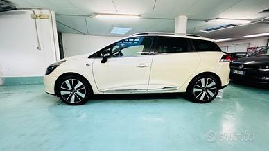 Renault Clio Sporter dCi 8V 90CV. Cambio automatic