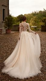 Luxury abito da sposa con velo e pelliccia (tg 38)