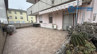 BILOCALE AL PIANO TERRA CON GARAGE E SCOPERTO ESCL