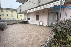 BILOCALE AL PIANO TERRA CON GARAGE E SCOPERTO ESCL