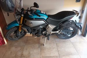 clx Adventure 700