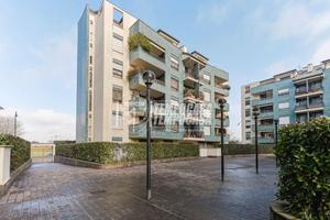 AMPIO 3 LOCALI CON GIARDINI PRIVATO E TAVERNA!