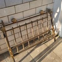 letto una piazza in ottone