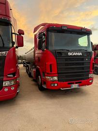 Scania 460 v8