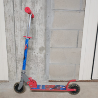Monopattino spiderman