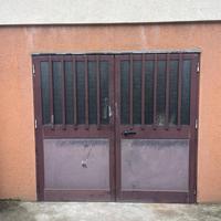 Porta garage in alluminio a due ante