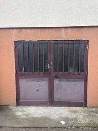 Porta garage in alluminio a due ante