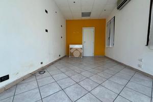 NEGOZIO A NOVI LIGURE