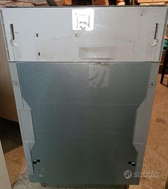 lavastoviglie da incasso ARISTON  LI460  9 coperti