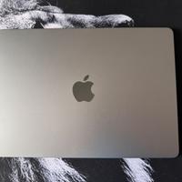 Apple MacBook Air M2 CARICATO 4 VOLTE CON GARANZIA