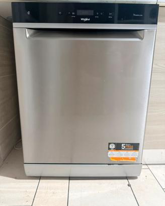 Lavastoviglie whirlpool