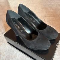 Scarpe décolleté nere in camoscio – Raffinè