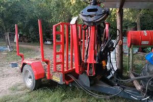 Rimorchio forestale porta attrezzi