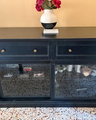 Credenza