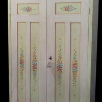 ANTICO ARMADIO DIPINTO E LACCATO RESTAURATO