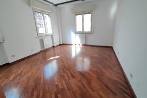 Ufficio in zona semicentrale