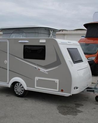 Miniroulotte 750kg con WC, cucina e 2 posti nuova