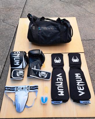 Guantoni Nero/bianco Mma / Boxe