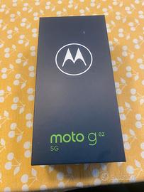 Telefono Moto G62