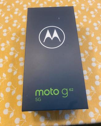 Telefono Moto G62
