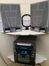 Stereo con 5  CD e doppia cassette vhs